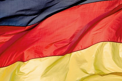 german flag in the wind 2 © Sandor Jackal - Fotolia.com