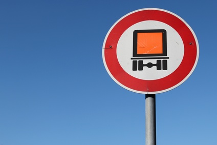 Verbot für kennzeichnungspflichtige Kraftfahrzeuge mit gefährlichen Gütern © Björn Wylezich - Fotolia_50035234_XS.jpg